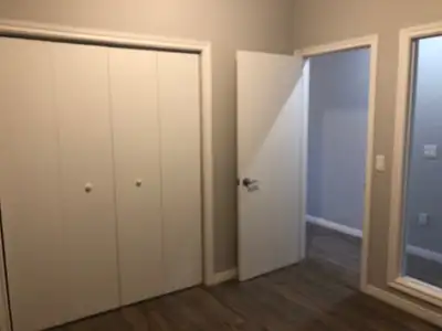 Orillia, Ground level 1 bedroom unit.