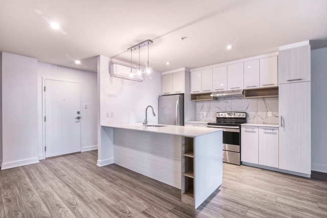 9675 Av. Papineau — photo 1