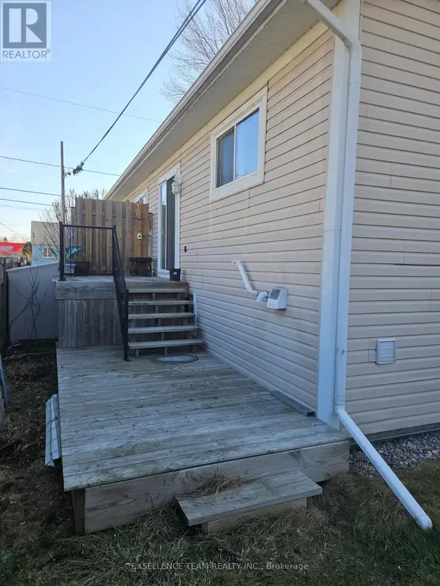 2 BELLAMY STREET Cornwall, Ontario in Houses for Sale in Cornwall - Image 6