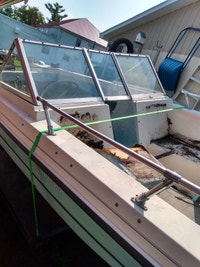 Boat WindShield Cornwall Ontario Preview