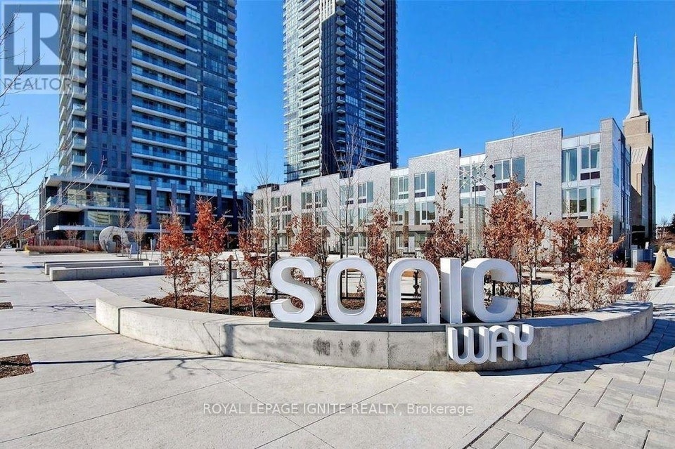 N1001 - 6 SONIC WAY Toronto (Flemingdon Park), Ontario 2
