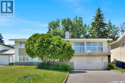 LOCATION, LOCATION, LOCATION! Welcome to 2113 Spadina Crescent East, where mid-century character mee...