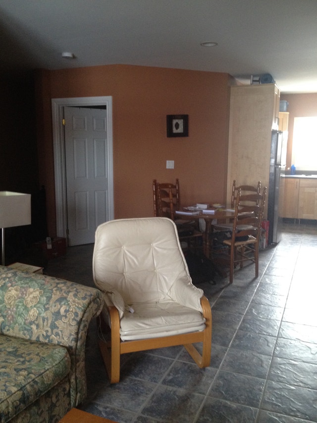 One Bedroom Upper Apartment DOWNTOWN SARNIA Long Term Rentals