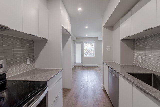 37 Roosevelt — photo 1