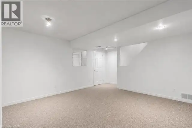 425 ERINBROOK Drive Kitchener, Ontario in Houses for Sale in Kitchener / Waterloo - Image 25