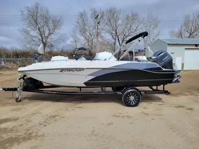 BLOWOUT SALE - MASSIVE WRITEDOWN! THOUSANDS BELOW COST! Financing Available! $345 Bi-Weekly OAC! 6 Y...