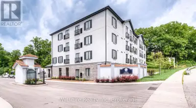 ***OFFERING ONE MONTH FREE + $250.00 AMAZON GIFT CARD*** This cozy and well-finished 2-bedroom, 1-ba...