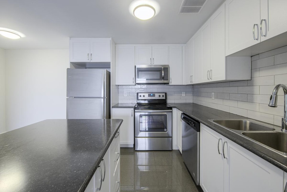 3 Bedroom Apartment for Rent - 65-85 Silver Springs Blvd 3