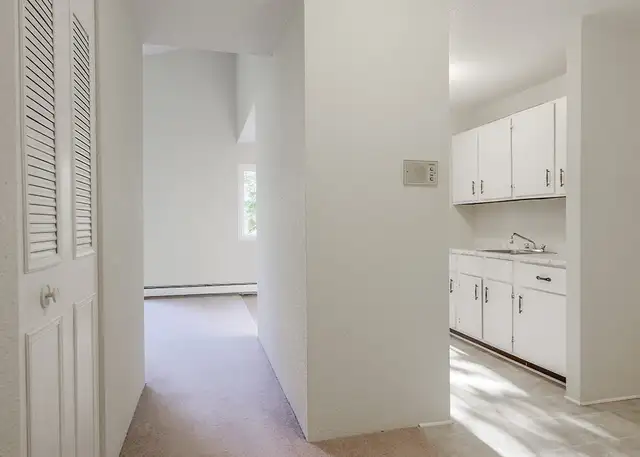 GREAT 1 BEDROOM AVAILABLE IN CLAYTON PARK in Long Term Rentals in City of Halifax - Image 5