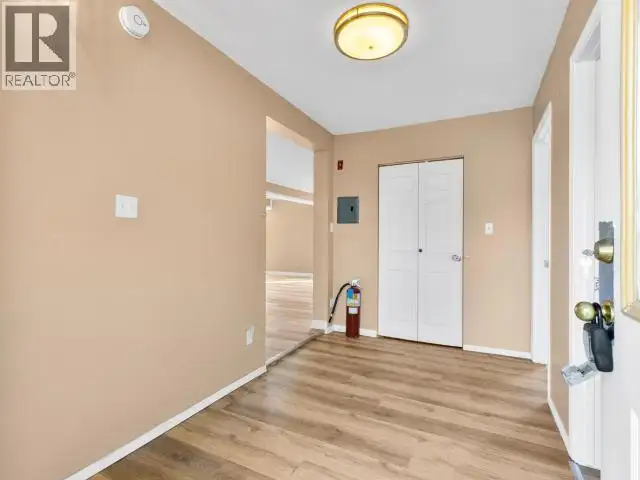 1201 HICKORY STREET Whitehorse, Yukon in Houses for Sale in Whitehorse - Image 5