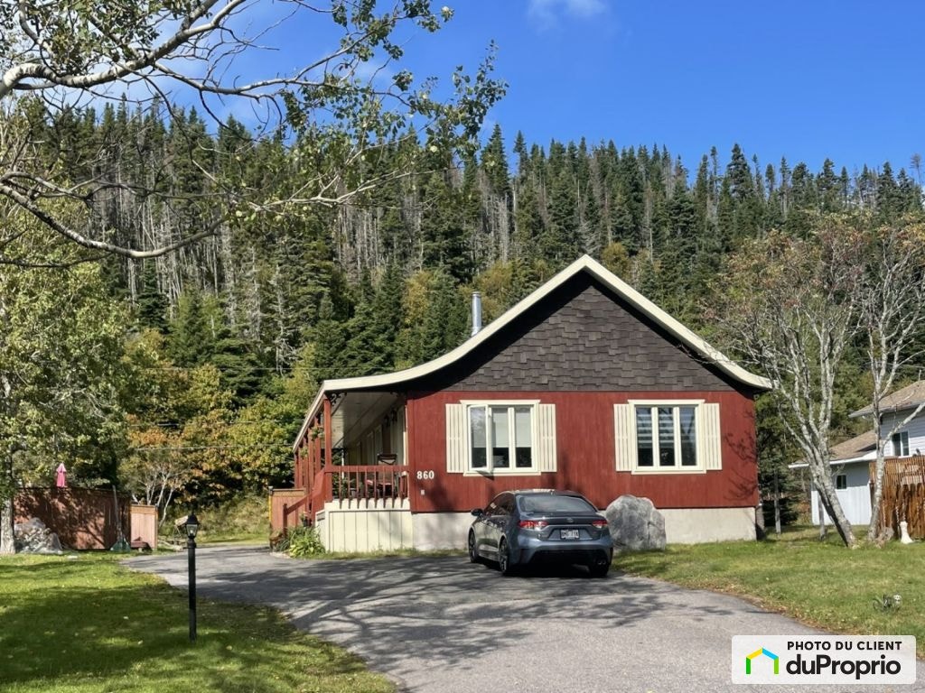$495,000 - Bungalow for sale in Sept-Iles — photo 1