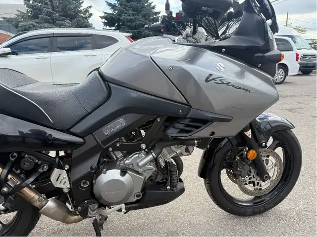 2006 Suzuki V-Strom 1000 ~ V-STROM 1000 ~ COMFORT ~ TOURING ~ LO in Street, Cruisers & Choppers in City of Toronto - Image 28