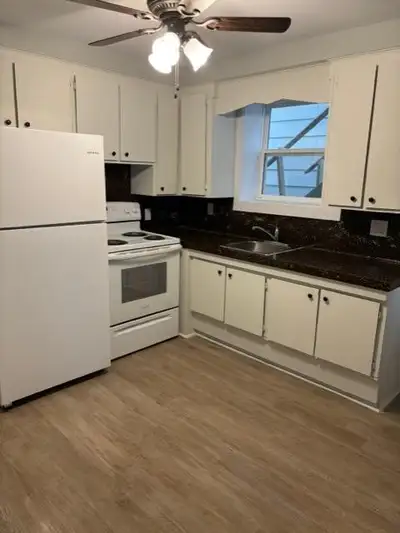 Apartment for Rent: 12 Marr Road U2, Rothesay Newly Renovated 2-Bedroom lower level of 4 unit buildi...