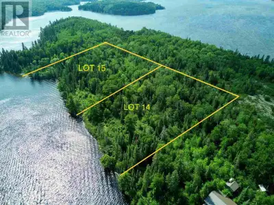 Waterfront Lot on Five Point Island – Lake of the Woods A woderful opportunity on beautiful Five Poi...