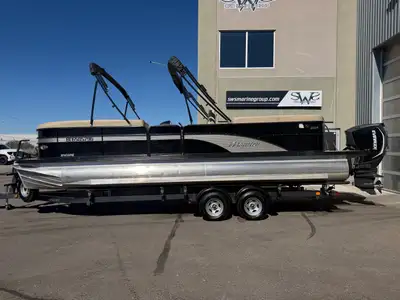 2019 Manitou 25 Encore RF SHP, Evinrude 300HP G2 Motor with 115 Hours, On a EZ Loader Tandem Axle Tr...