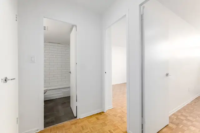 1 Bedroom Apartment for Rent - 30 High Street East in Long Term Rentals in Mississauga / Peel Region - Image 14