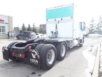 2018 Volvo VNL64TRACTOR 2018 VOLVO VNL64TRACTOR Tandem Axle Sleeper Tractor - Automatic transmission... (image 5)