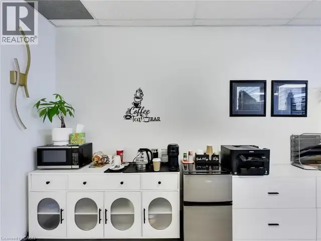 1100 SOUTH SERVICE Road Unit# 104 Stoney Creek, Ontario in Commercial & Office Space for Sale in Hamilton - Image 11