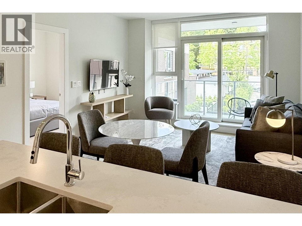 2-BDRM 423 6TH STREET West Vancouver, British Columbia 5
