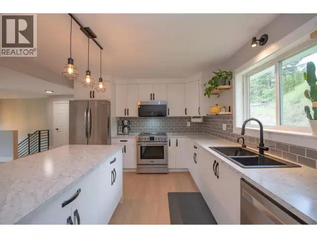 2224 Linea Crescent Lumby, British Columbia in Houses for Sale in Vernon - Image 21