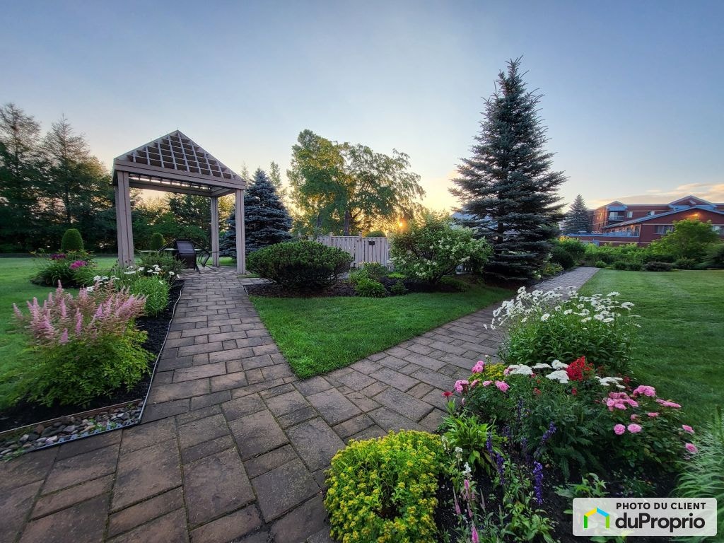 $335,000 - Condominium for sale in Granby — photo 2