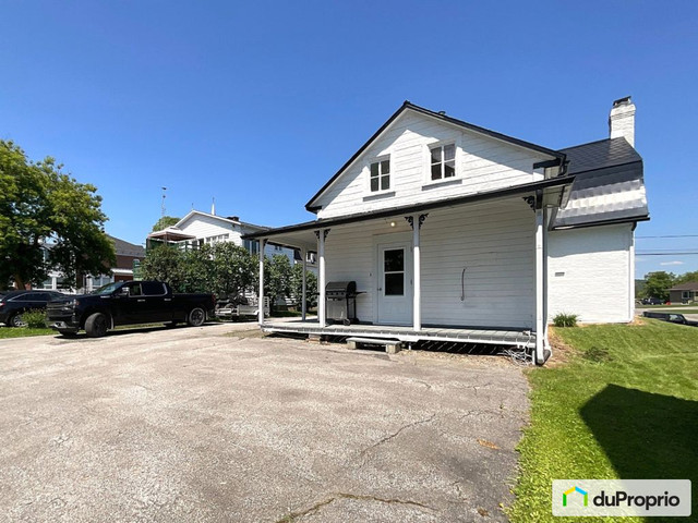 269 000$ - Maison 2 étages à vendre à St-Tite dans Maisons à vendre  à Shawinigan - Image 2