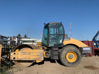 84" padfoot and smooth drum SD116DX Roller Rental