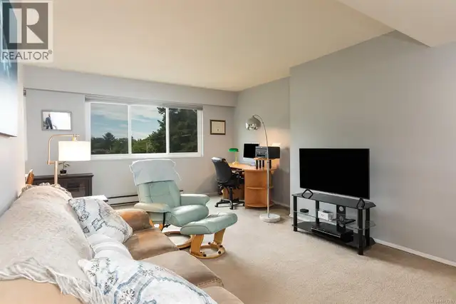 305 1151 Oscar St Victoria, British Columbia in Condos for Sale in Victoria - Image 3