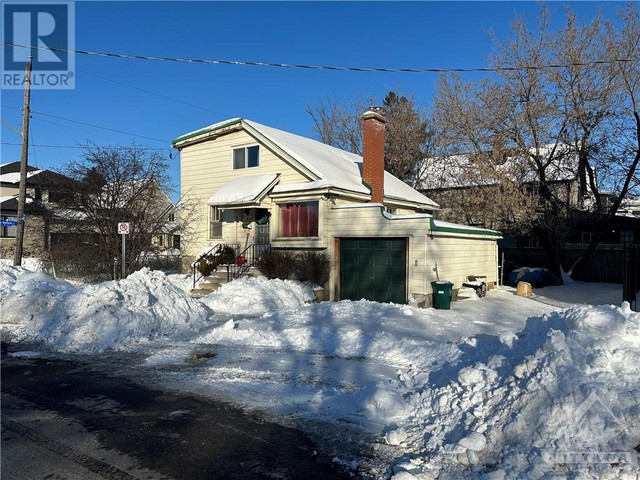 323 ROCKHURST ROAD Ottawa, Ontario in Houses for Sale in Ottawa - Image 3