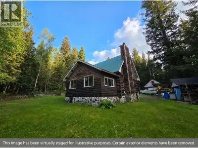 Log home on five private treed acres backing onto Crown Land and just minutes from Higgins Lake. Thi...