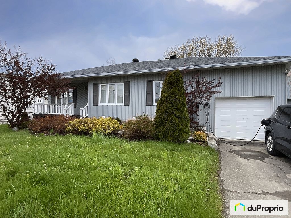 $278,417 - Bungalow for sale in St-Simon-De-Rimouski — photo 1