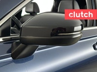 1 OWNER / Power Tailgate/Hatch, Auto Dimming Rearview Mirror, Power Lumbar Support and more! Clutch... (image 8)