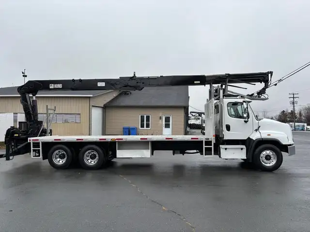 2016 Freightliner 114SD in Heavy Equipment in St-Georges-de-Beauce - Image 5