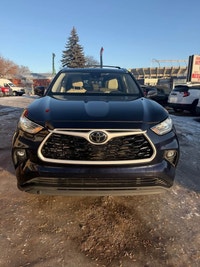 **CARS TRUCKS SUV 4X4 VAN AWD EDMONTON FINANCING AVAILABLE EASY FINANCING ** 2021 TOYOTA HIGHLANDER... (image 6)