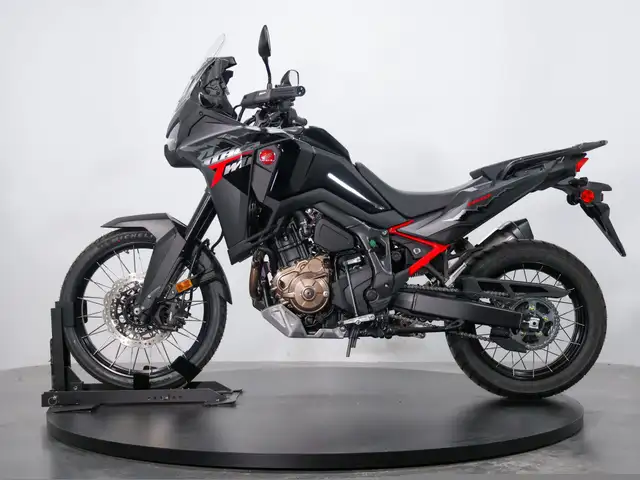 2025 Honda AFRICA TWIN CRF1100S in Street, Cruisers & Choppers in Kelowna - Image 7