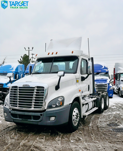 Only 816K Kilometers driven - 2019 Freightliner Daycab with 470 hp is now available for sale at Targ...