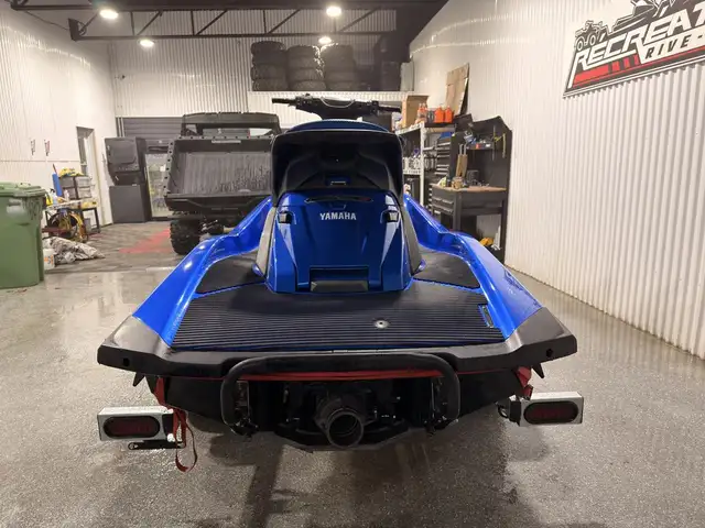 2016 Yamaha WAVE RUNNER FX CRUISER SVHO **MOTEUR SUPERCHARGED 25 in Personal Watercraft in Laval / North Shore - Image 11