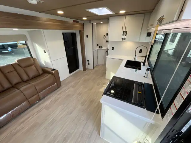 2026 Forest River VIBE EXTREME LITE in Travel Trailers & Campers in Terrace - Image 16