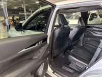 FEATURING : AWD, PANORAMIC ROOF, 7 PASSENGER SEATING, PUSH TO START, MULTI DRIVE MODES, HIGHLY EQUIP... (image 6)