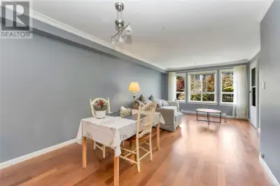 Modern 2-Bed, 2-Bath Condo Built in 2007. This beautifully maintained condo features a smart, functi...