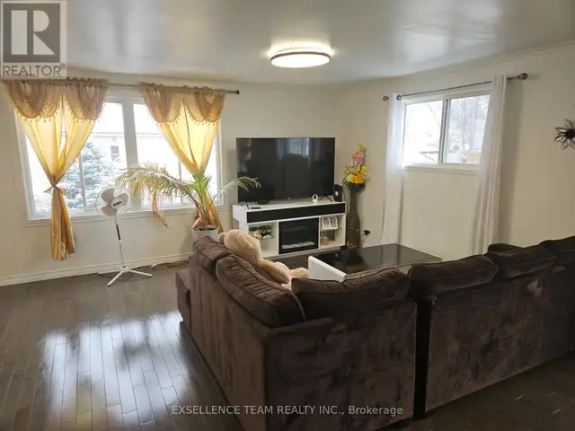 2 BELLAMY STREET Cornwall, Ontario in Houses for Sale in Cornwall - Image 15