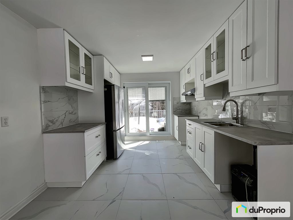 $634,900 - Bungalow for sale in Terrebonne (Terrebonne) — photo 2