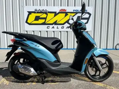 SPORTY 50CC SCOOTER PREMIUM ITALIAN STYLE FOR CITY RIDINGThe 2025 Piaggio Liberty 50 S is a stylish,...