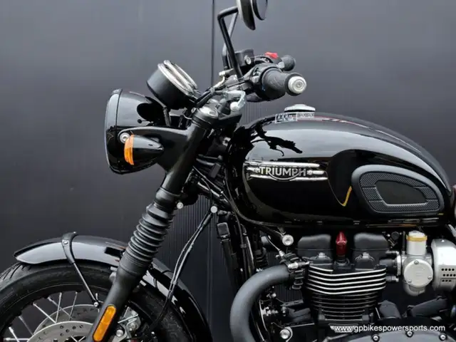 Triumph Bonneville T120 Black in Street, Cruisers & Choppers in Oshawa / Durham Region - Image 23