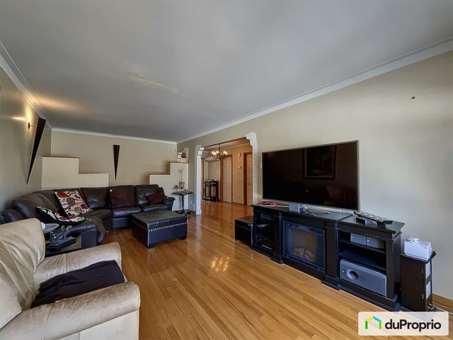 $1,049,000 - Duplex for sale in St-Leonard — photo 2