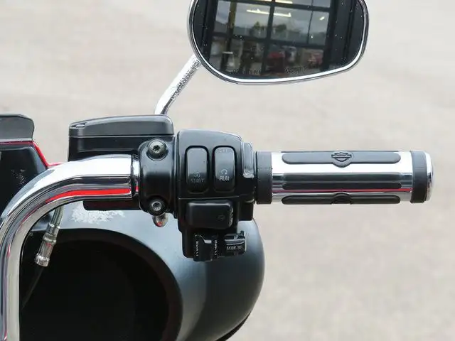 2010 Harley-Davidson Touring FLHTK - Electra Glide Ultra Limited in Sport Touring in Cambridge - Image 14