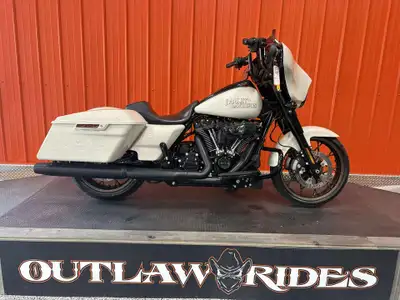 This beautiful White Sand pearl Street Glide ST is in amazing condition! It is mostly stock other th...