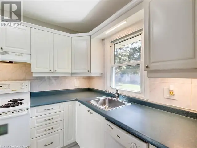 153 LIMERIDGE Road W Unit# 16 Hamilton, Ontario in Condos for Sale in Hamilton - Image 5