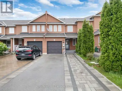 33 PIAZZA CRESCENT Vaughan (West Woodbridge), Ontario