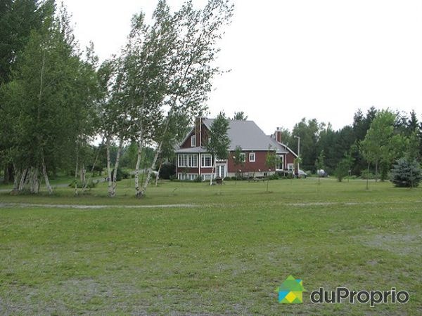 $2,115,000 - Acreage / Hobby Farm / Ranch in St-Simon-De-Bagot — photo 3